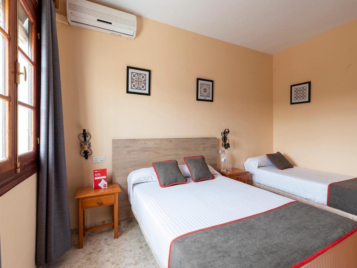 Oyo Hostal El Paisano Utrera Zewnętrze zdjęcie