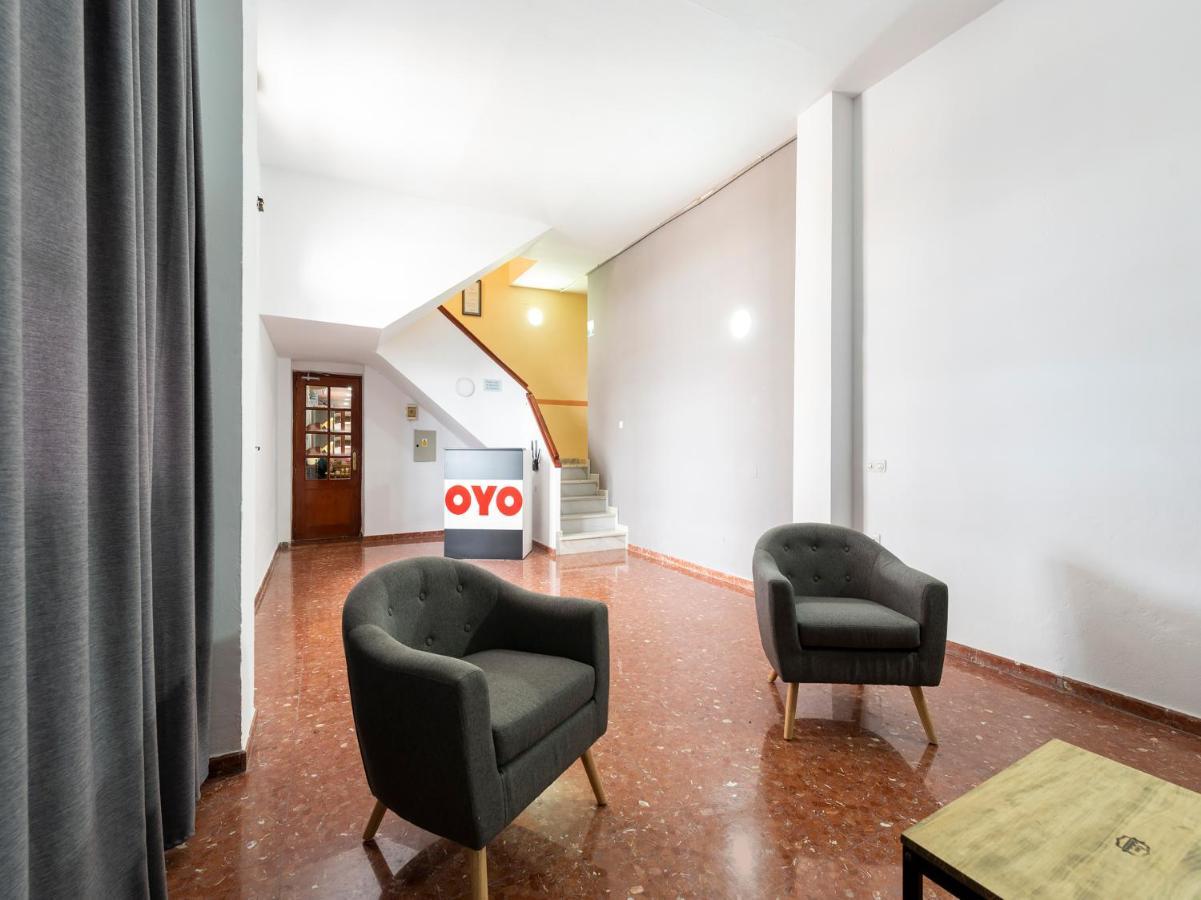 Oyo Hostal El Paisano Utrera Zewnętrze zdjęcie