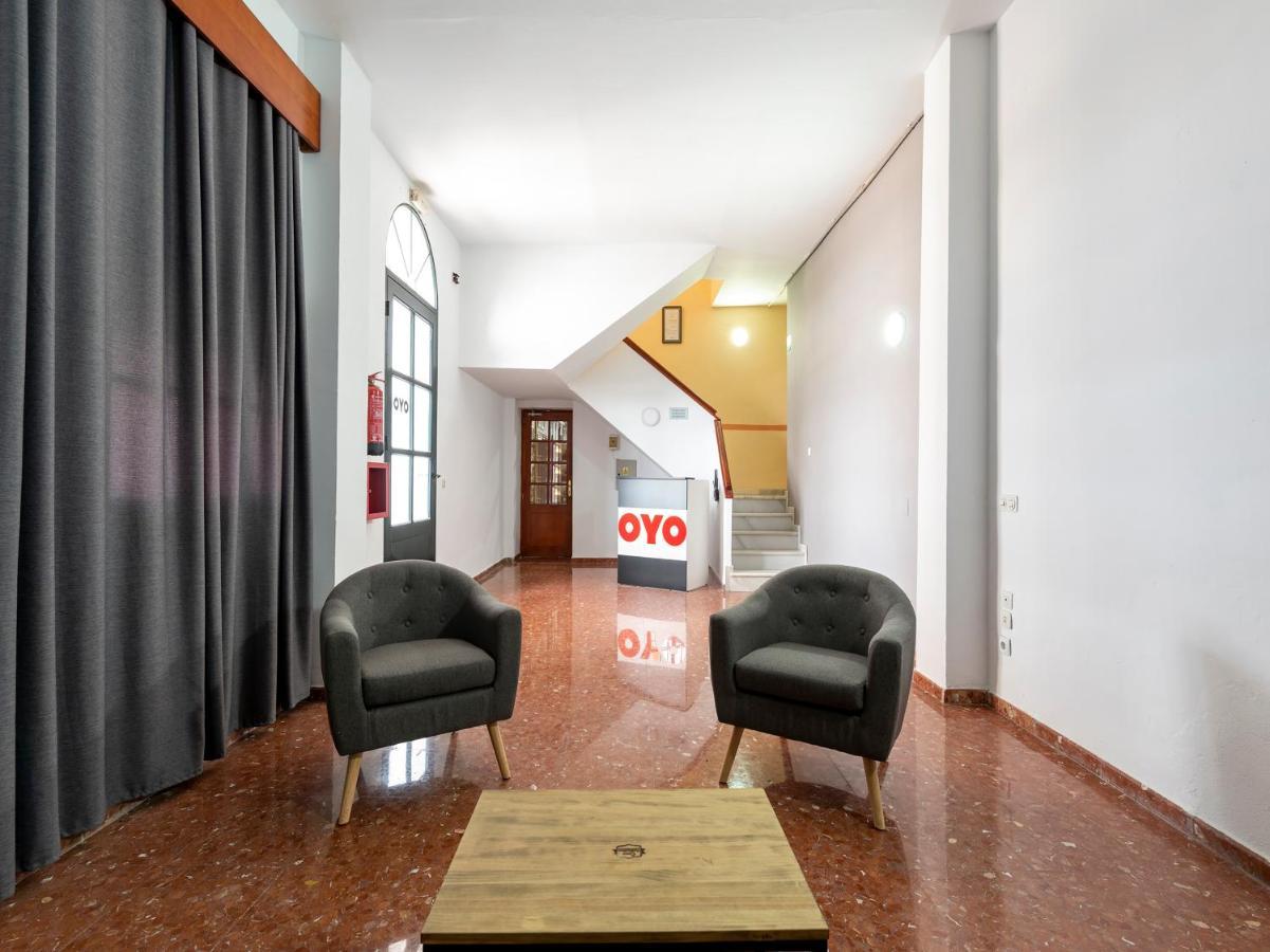 Oyo Hostal El Paisano Utrera Zewnętrze zdjęcie