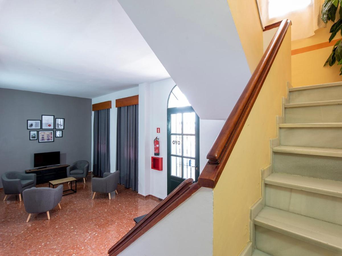 Oyo Hostal El Paisano Utrera Zewnętrze zdjęcie